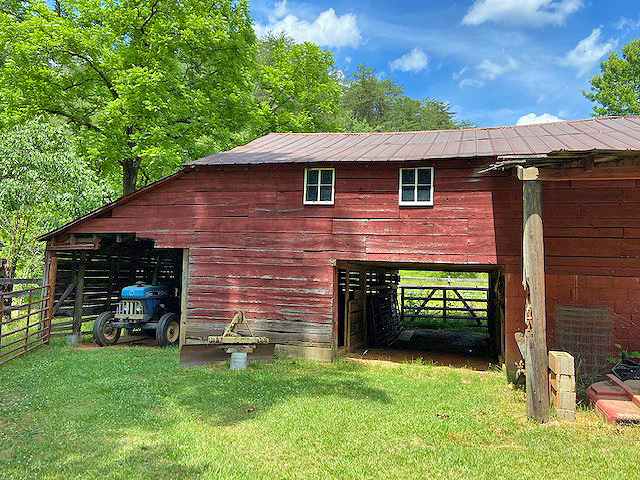 mini farm for sale Dahlonega